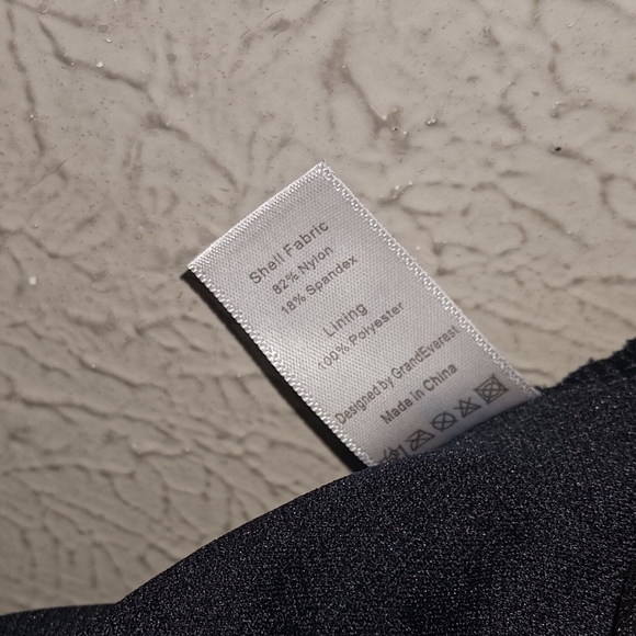 Women's One Piece Sports Swimsuits Athletic Racer Back Color Black Size 3XL - Picture 7 of 9